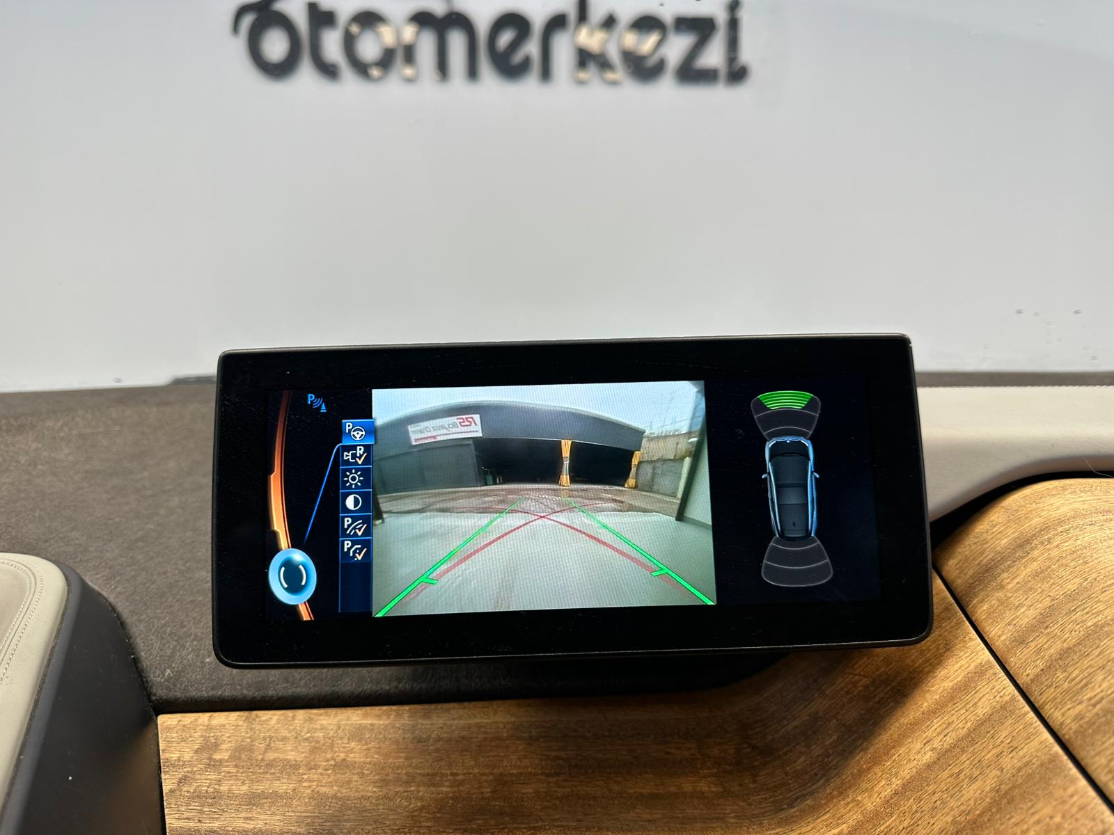 BMW i3 6